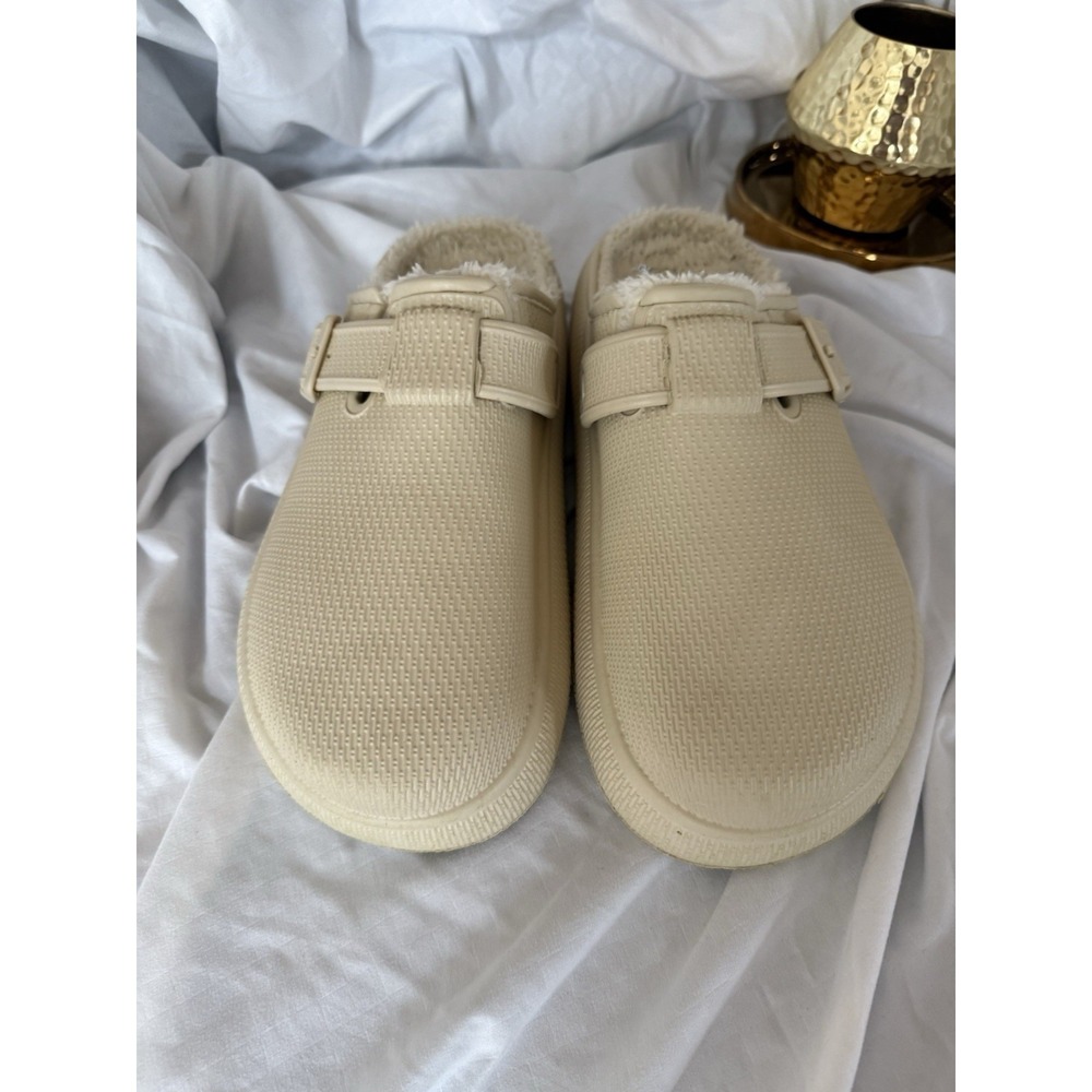 Magellan Woman Eva Cushion Clogs Slippers Size 9.5